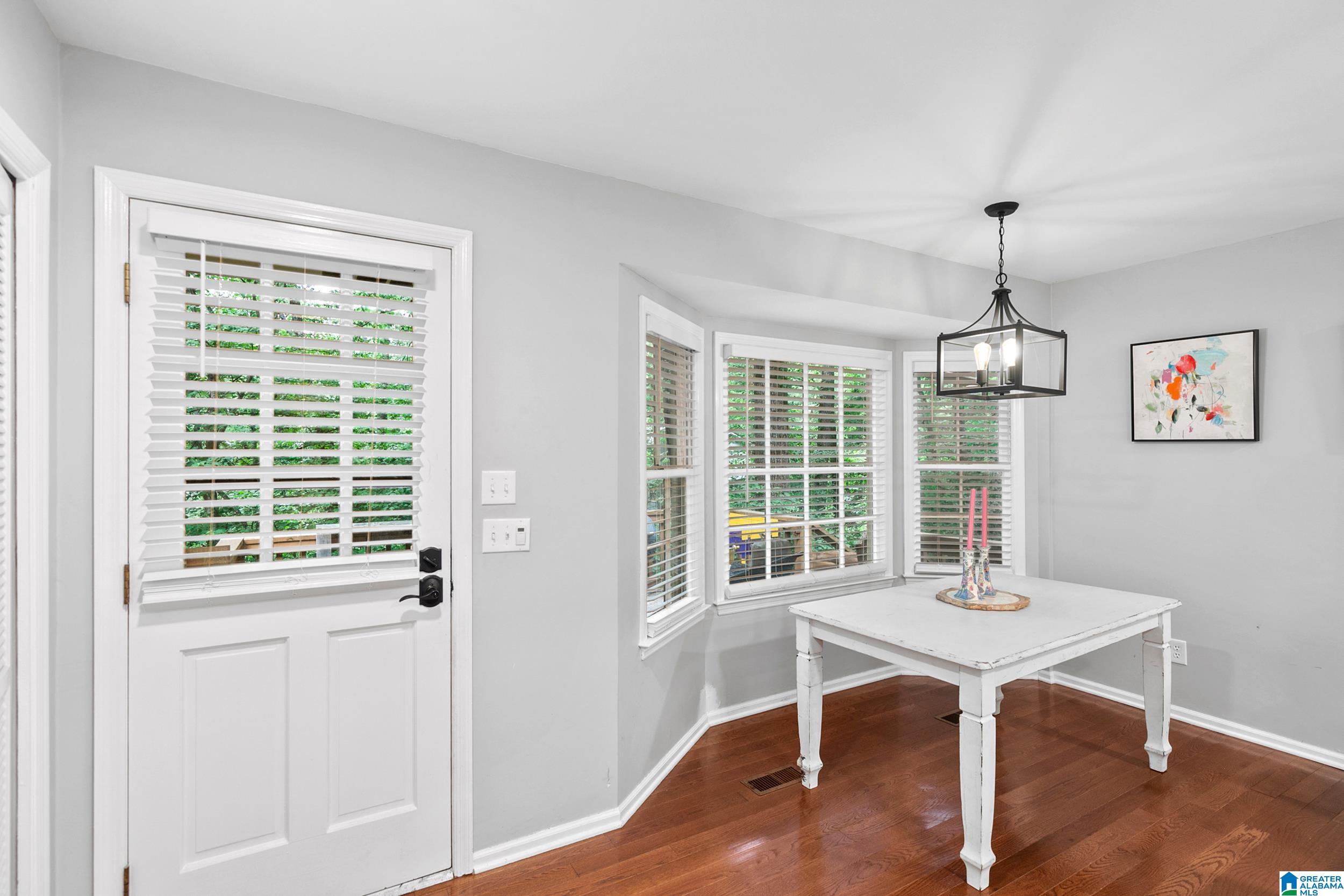 2013 Crossvine Road Birmingham, AL 35244 - Photo 16 of 41