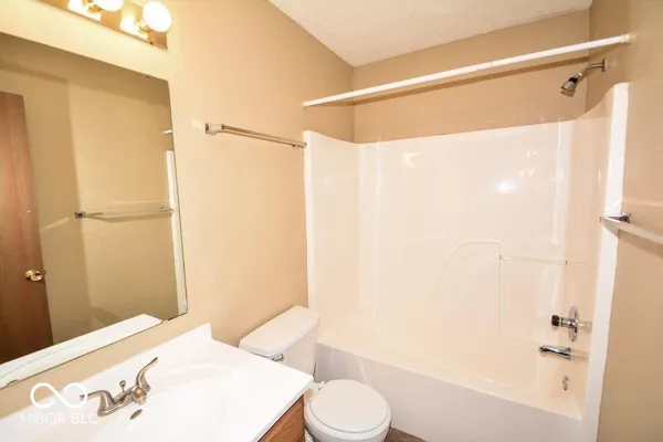 $1,900 | 10325 Liverpool Way, Indianapolis, IN 46236