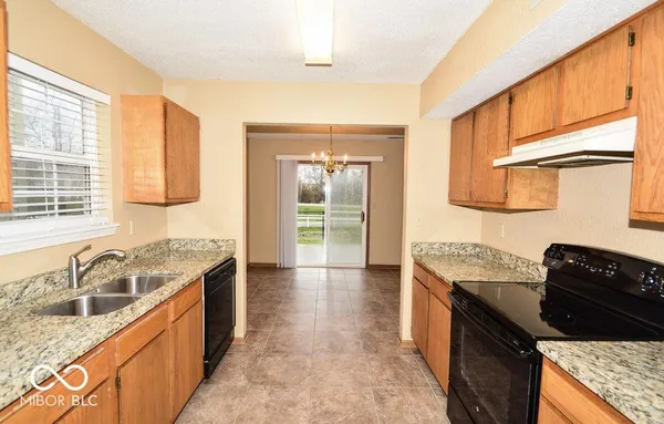 $1,900 | 10325 Liverpool Way, Indianapolis, IN 46236