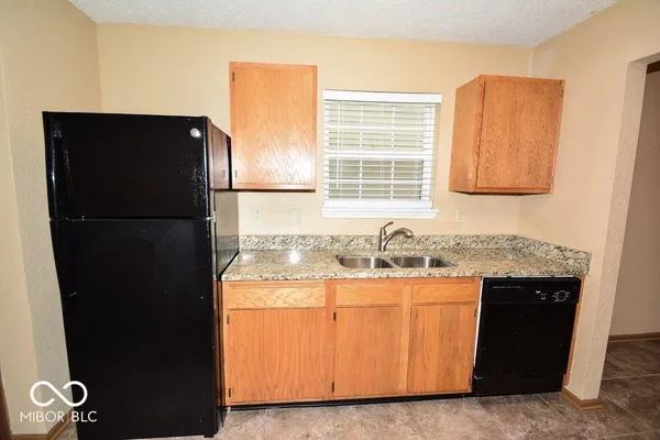 $1,900 | 10325 Liverpool Way, Indianapolis, IN 46236