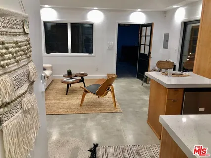$8,250 | 4217 Irvine Avenue, Studio City, CA 91604