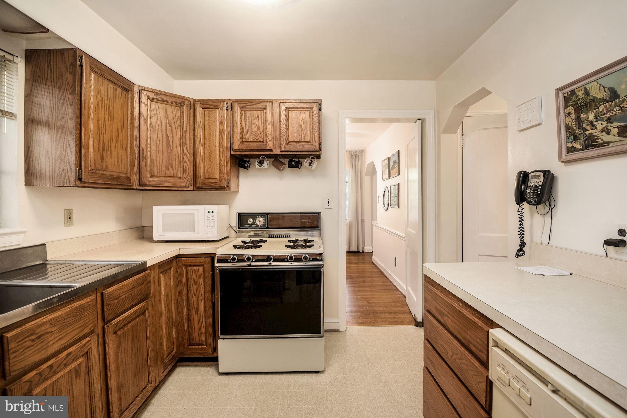 9500 Riley Road Silver Spring, MD 20910 - Photo 11 of 34