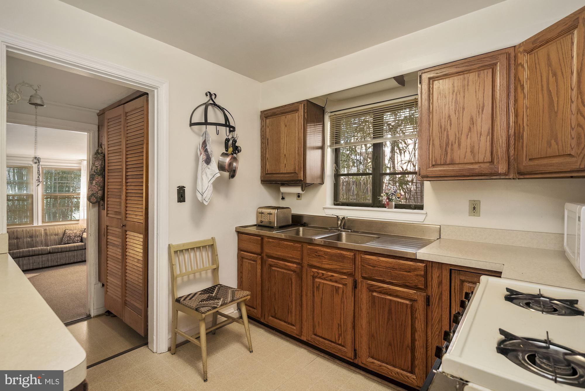 9500 Riley Road Silver Spring, MD 20910 - Photo 10 of 34