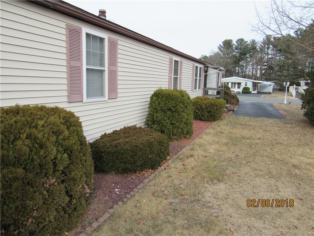 75 Wright Way Coventry, RI 02816 - Photo 3 of 18 Gallery Image 3