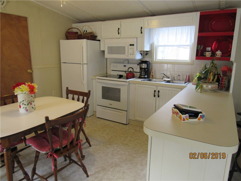 75 Wright Way Coventry, RI 02816 - Photo 5 of 18 Gallery Image 5