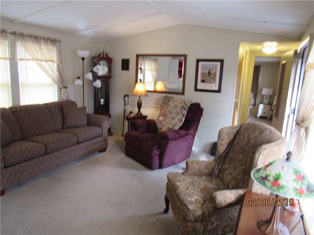 75 Wright Way Coventry, RI 02816 - Photo 8 of 18 Gallery Image 8
