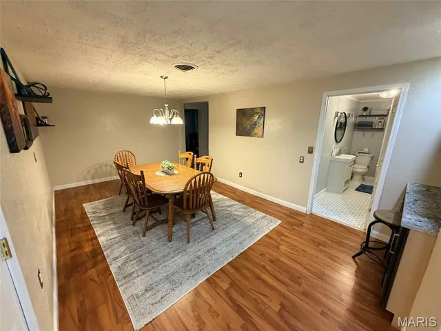 $208,000 | 419 West Main Street, Bowling Green, MO 63334