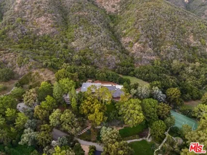 $4,000,000 | 3655 McAnany Way, Malibu, CA 90265