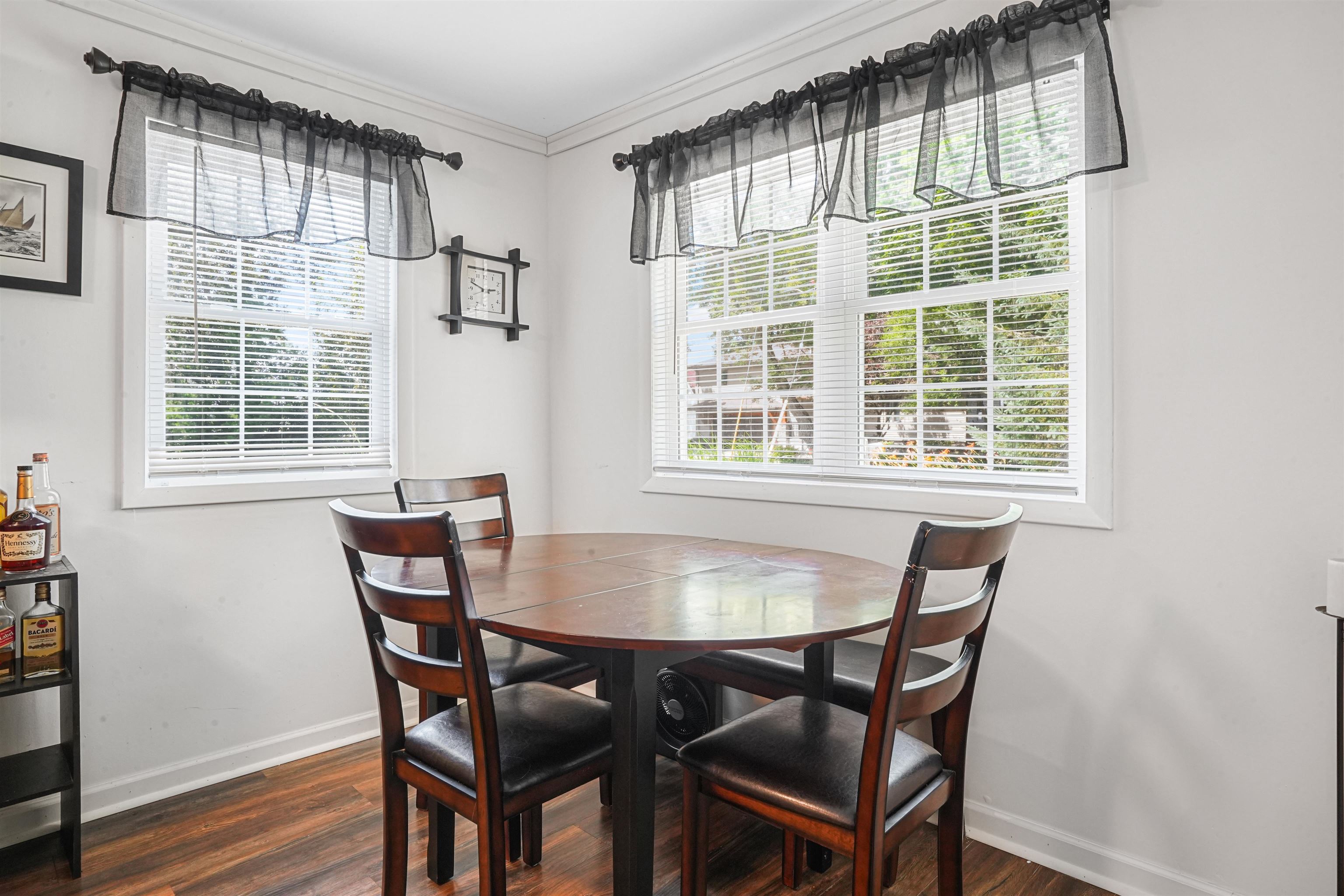 149 Sunset Point Cadillac, MI 49601 - Photo 9 of 27 1936904-d5ad39c8-916e-4280-8ec2-574ea83c11da.JPG