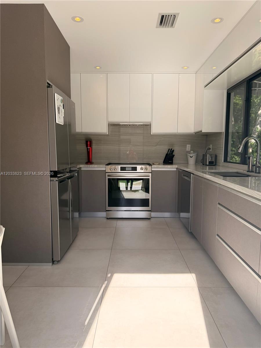 360 Northwest 40th Street Miami, FL 33127 - Photo 25 of 31