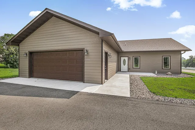 $475,900 | 1000 10th Avenue Northeast, Sauk Rapids, MN 56379