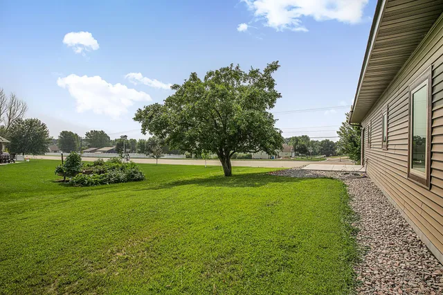 $475,900 | 1000 10th Avenue Northeast, Sauk Rapids, MN 56379