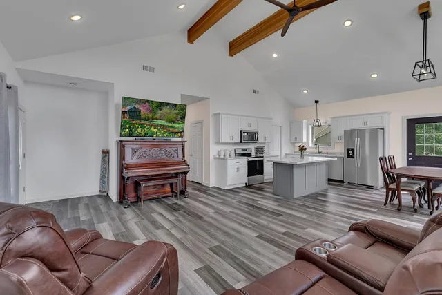 $475,900 | 1000 10th Avenue Northeast, Sauk Rapids, MN 56379