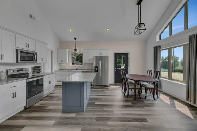 $475,900 | 1000 10th Avenue Northeast, Sauk Rapids, MN 56379