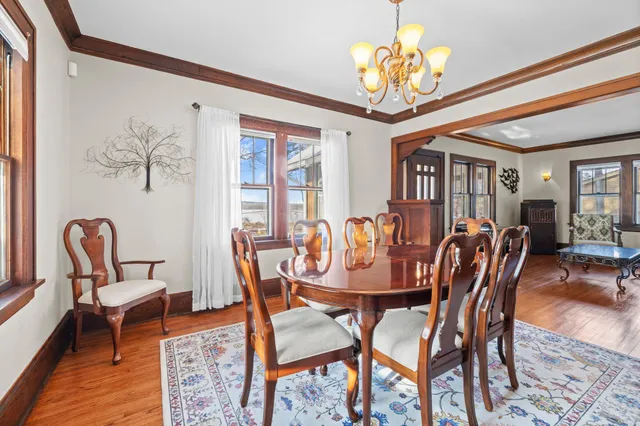 $345,000 | 700 Point Douglas Road South, St. Paul, MN 55119