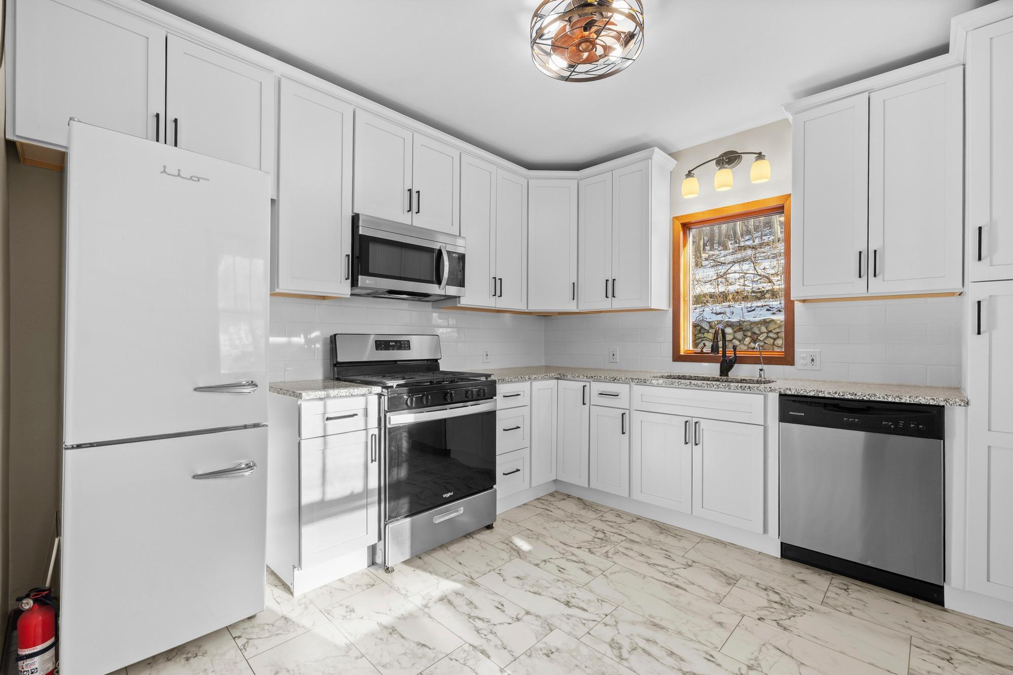 700 Point Douglas Road South St. Paul, MN 55119 - Photo 14 of 46