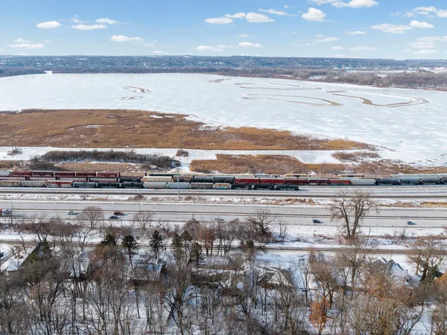 $345,000 | 700 Point Douglas Road South, St. Paul, MN 55119