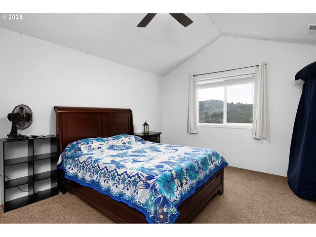 $670,000 | 860 Northeast Ventura Street, Roseburg, OR 97470