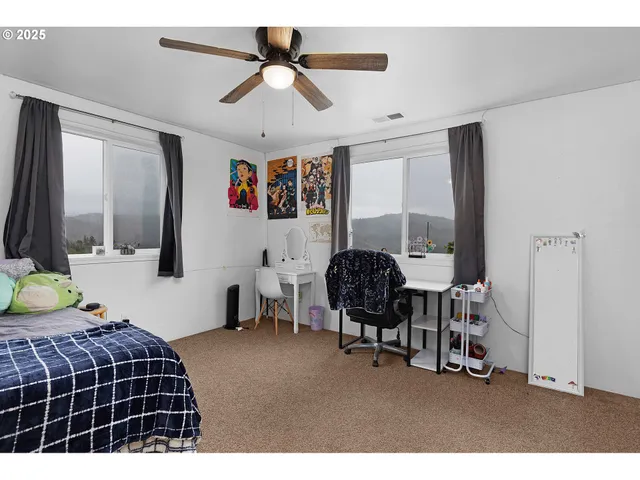 $670,000 | 860 Northeast Ventura Street, Roseburg, OR 97470