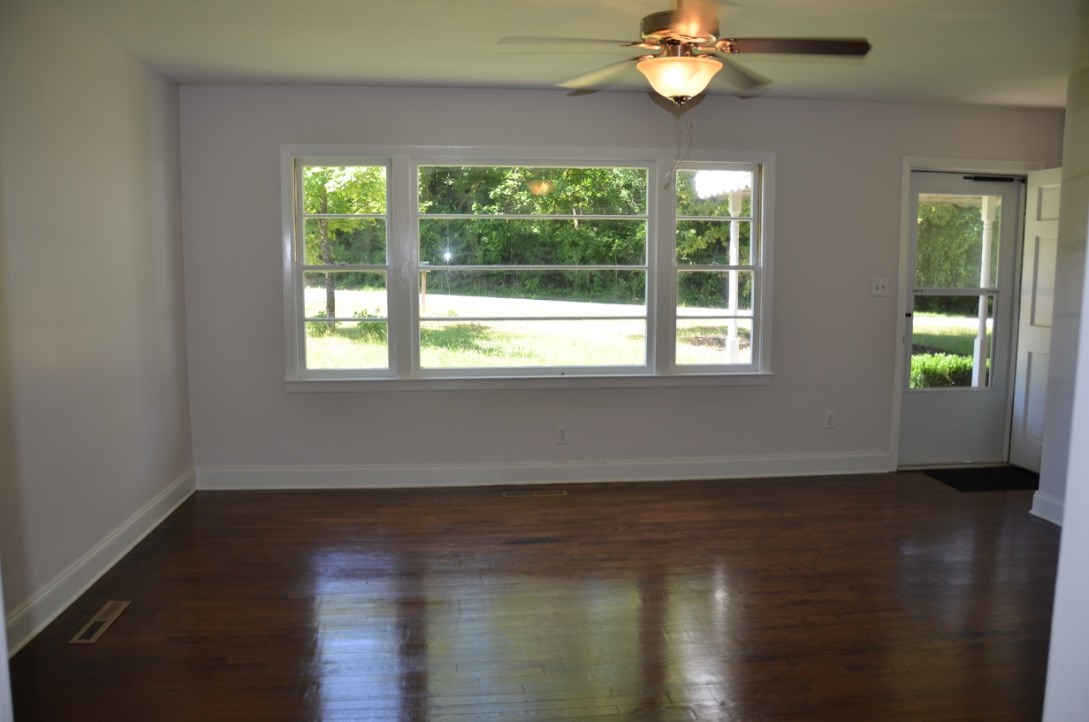 404 Wilson Street Union, SC 29379 - Photo 3 of 22