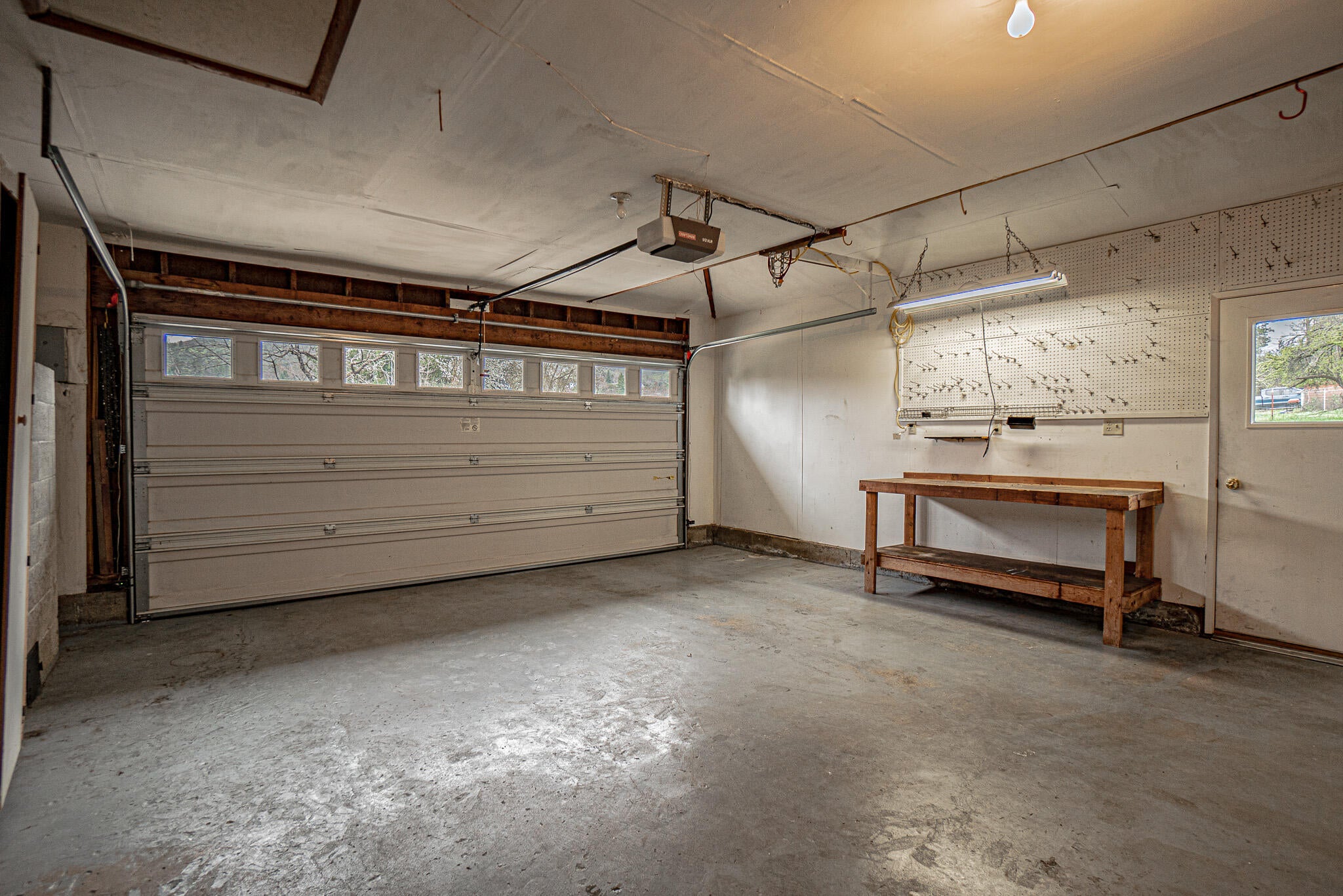 7480 Wagner Creek Road Talent, OR 97540 - Photo 21 of 34 DSC03665-HDR