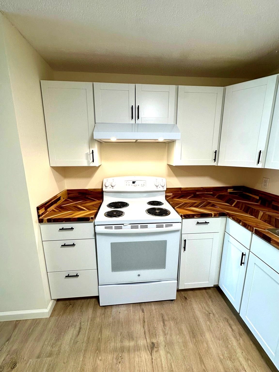 502 High Street, Unit 204 Hampton, NH 03842 - Photo 2 of 10