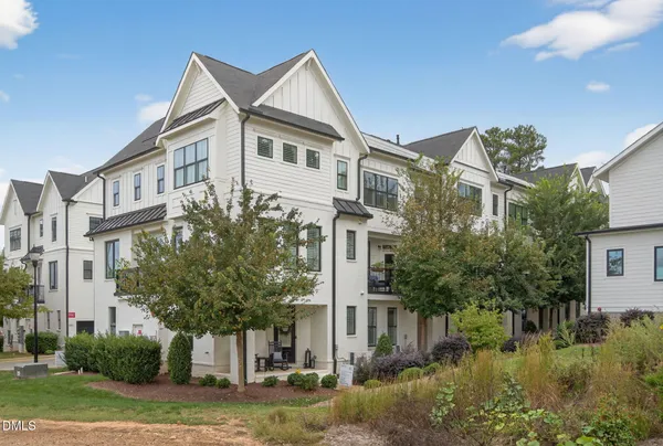 $765,000 | 1610 Draper View Loop, Unit 102, Raleigh, NC 27608