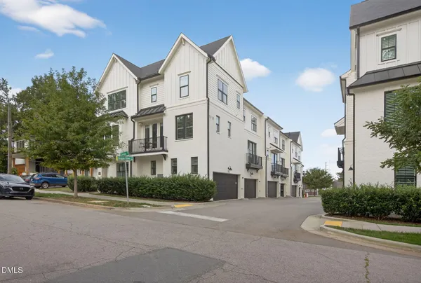 $765,000 | 1610 Draper View Loop, Unit 102, Raleigh, NC 27608