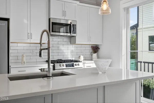 $765,000 | 1610 Draper View Loop, Unit 102, Raleigh, NC 27608