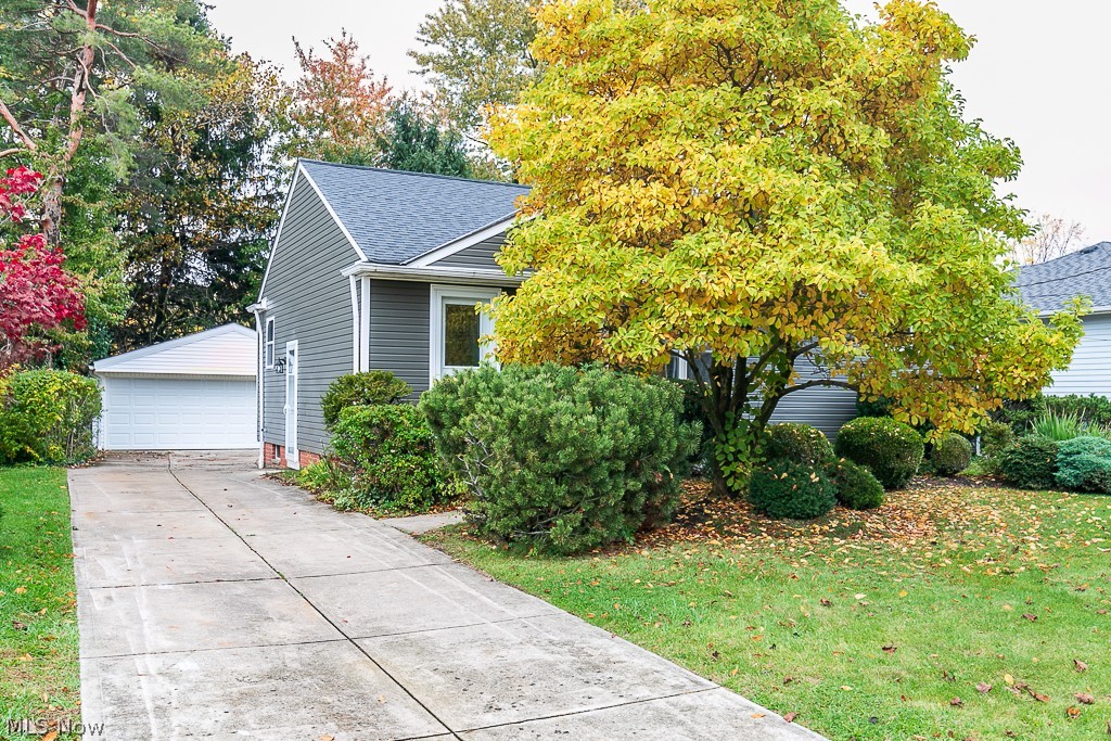 9421 Alexander Road Garfield Heights, OH 44125 - Photo 2 of 24