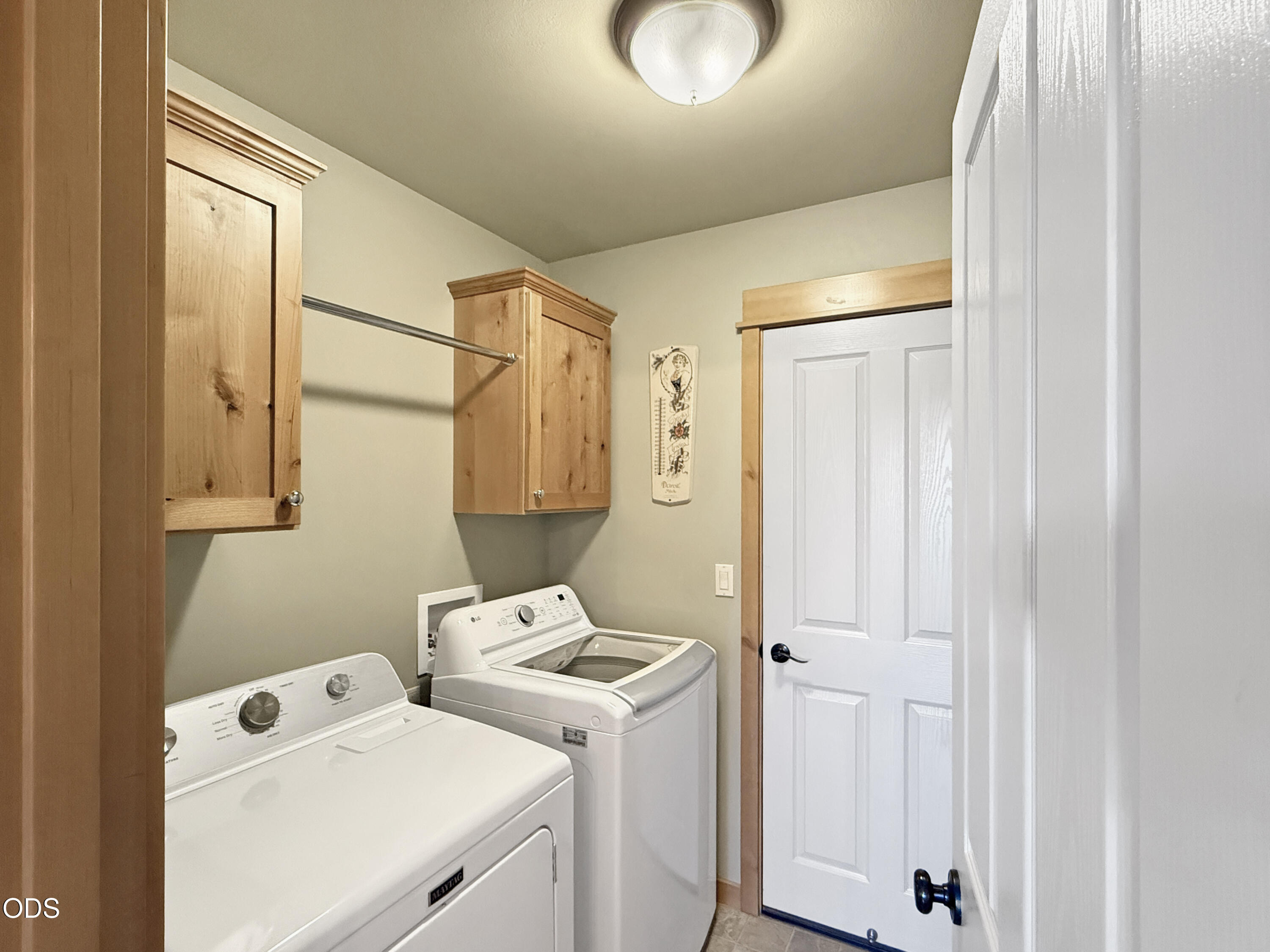 2021 Southwest 41st Street Redmond, OR 97756 - Photo 15 of 22