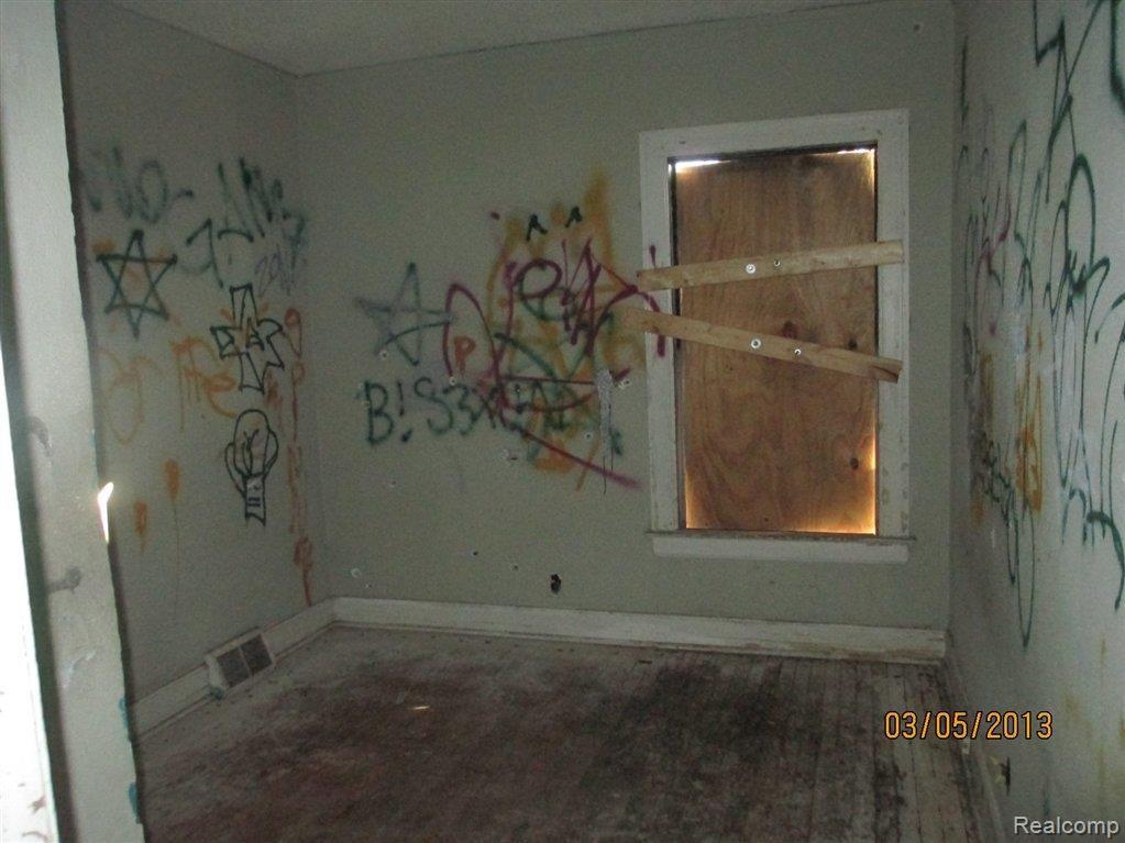 2738 Springwells Street Detroit, MI 48209 - Photo 5 of 7 IMG_2829.JPG
