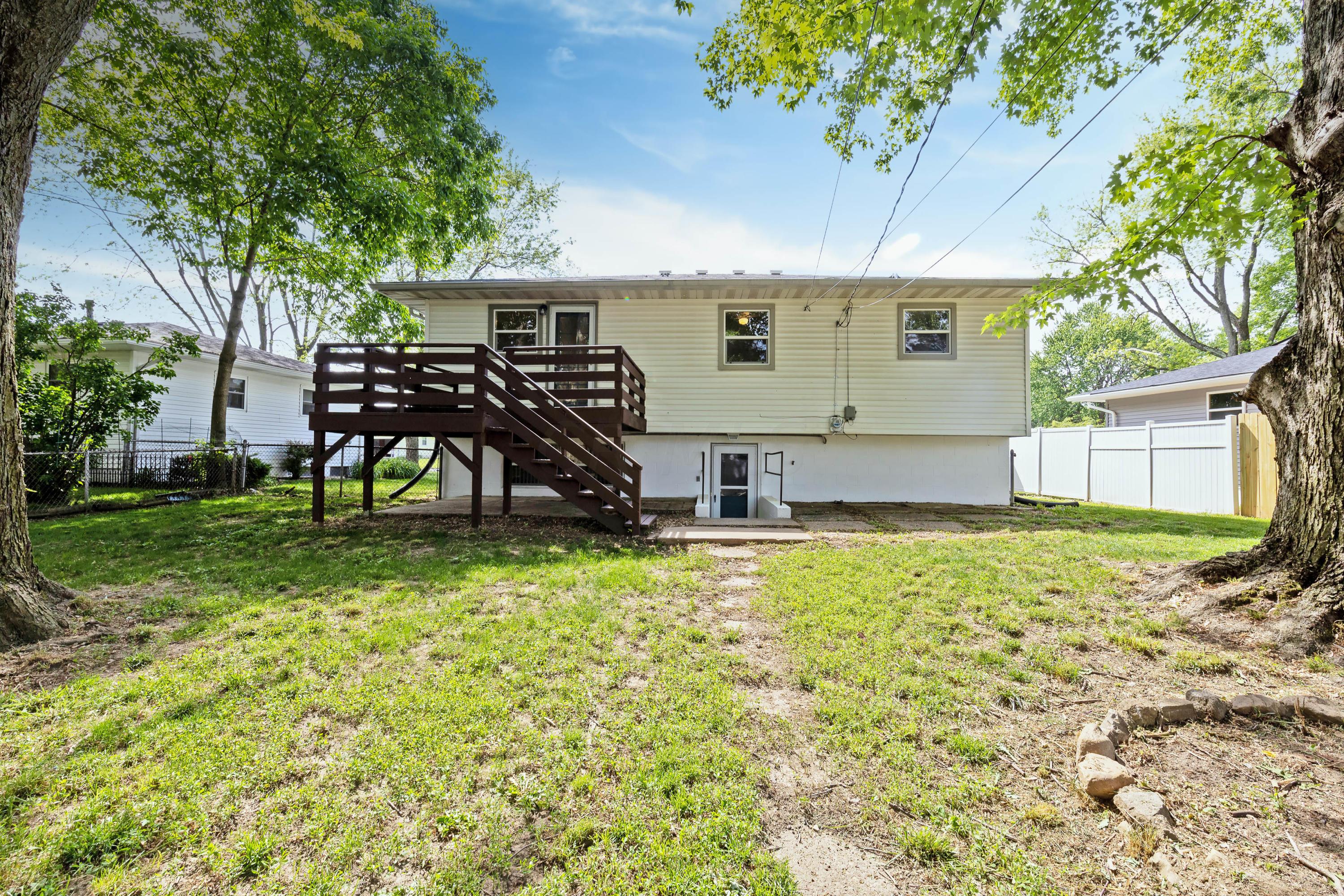 6480 Karl Road Columbus, OH 43229 - Photo 4 of 29 Gallery Image 4