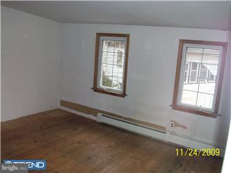 3 Scottdale Road Lansdowne, PA 19050 - Photo 3 of 8 Bedroom