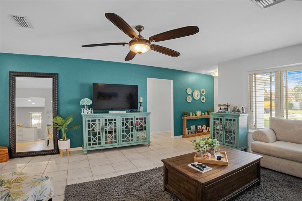 223 Southeast 7th Street Dania Beach, FL 33004 - Photo 12 of 50