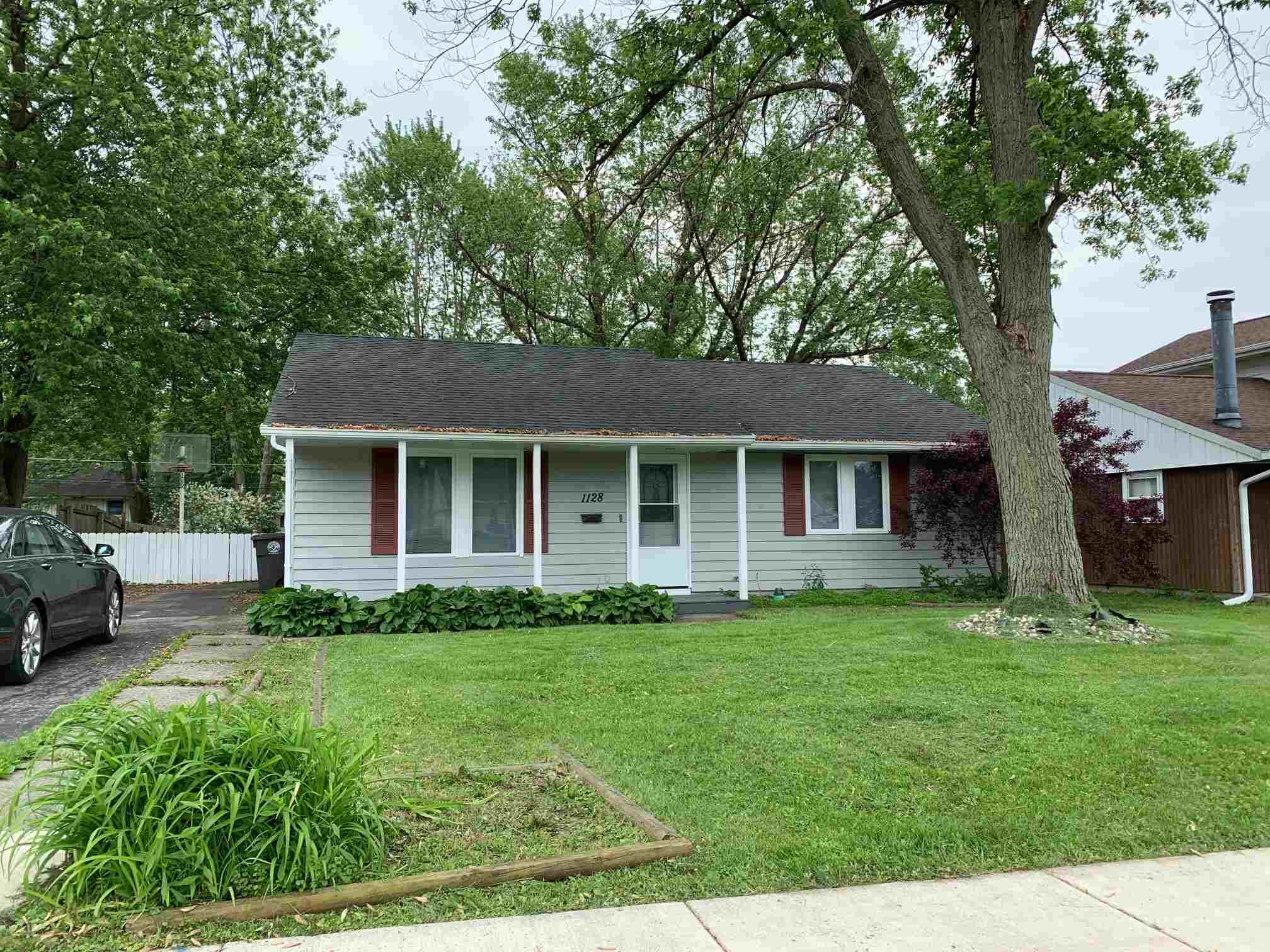 1128 Tulip Tree Road Fort Wayne, IN 46825 - Photo 1 of 26 Gallery Image 1