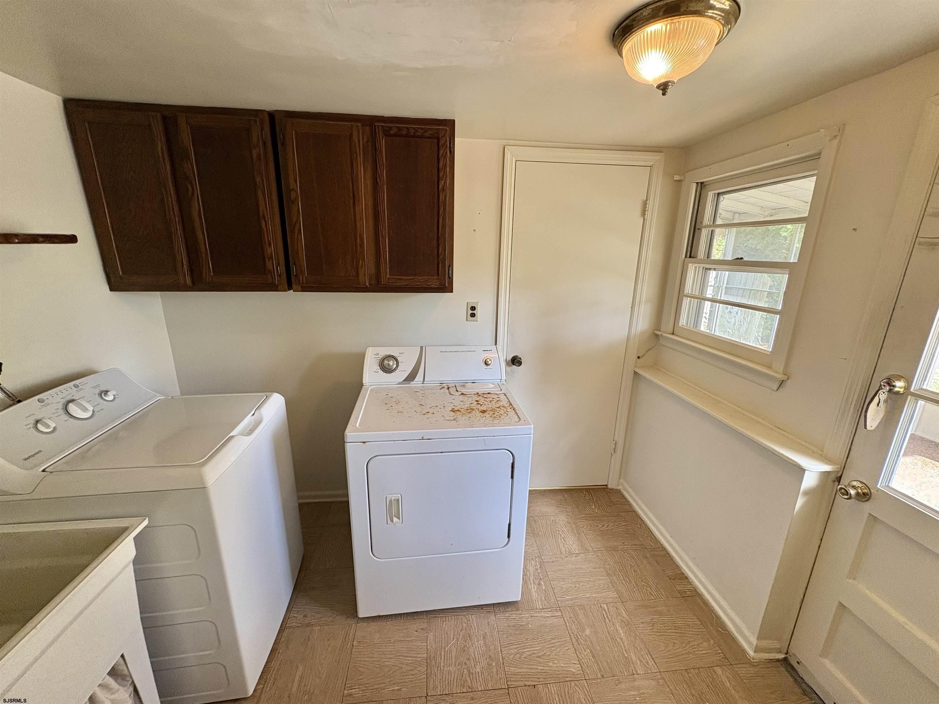 101 Haddon Road Somers Point, NJ 08244 - Photo 6 of 18 a utility room with dryer and washer