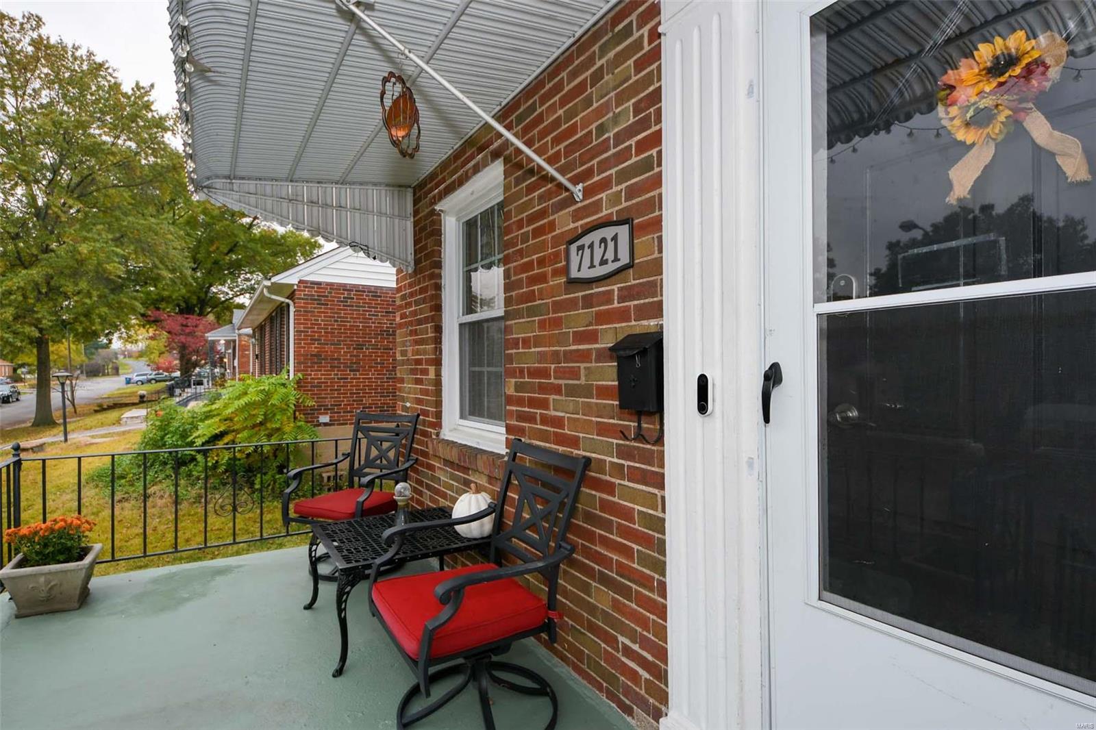 7121 Rhodes Avenue St. Louis, MO 63123 - Photo 3 of 25 Gallery Image 3