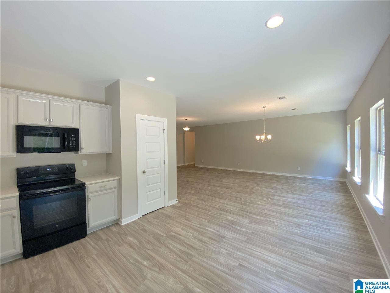 102 Ballington Way Clanton, AL 35045 - Photo 8 of 22