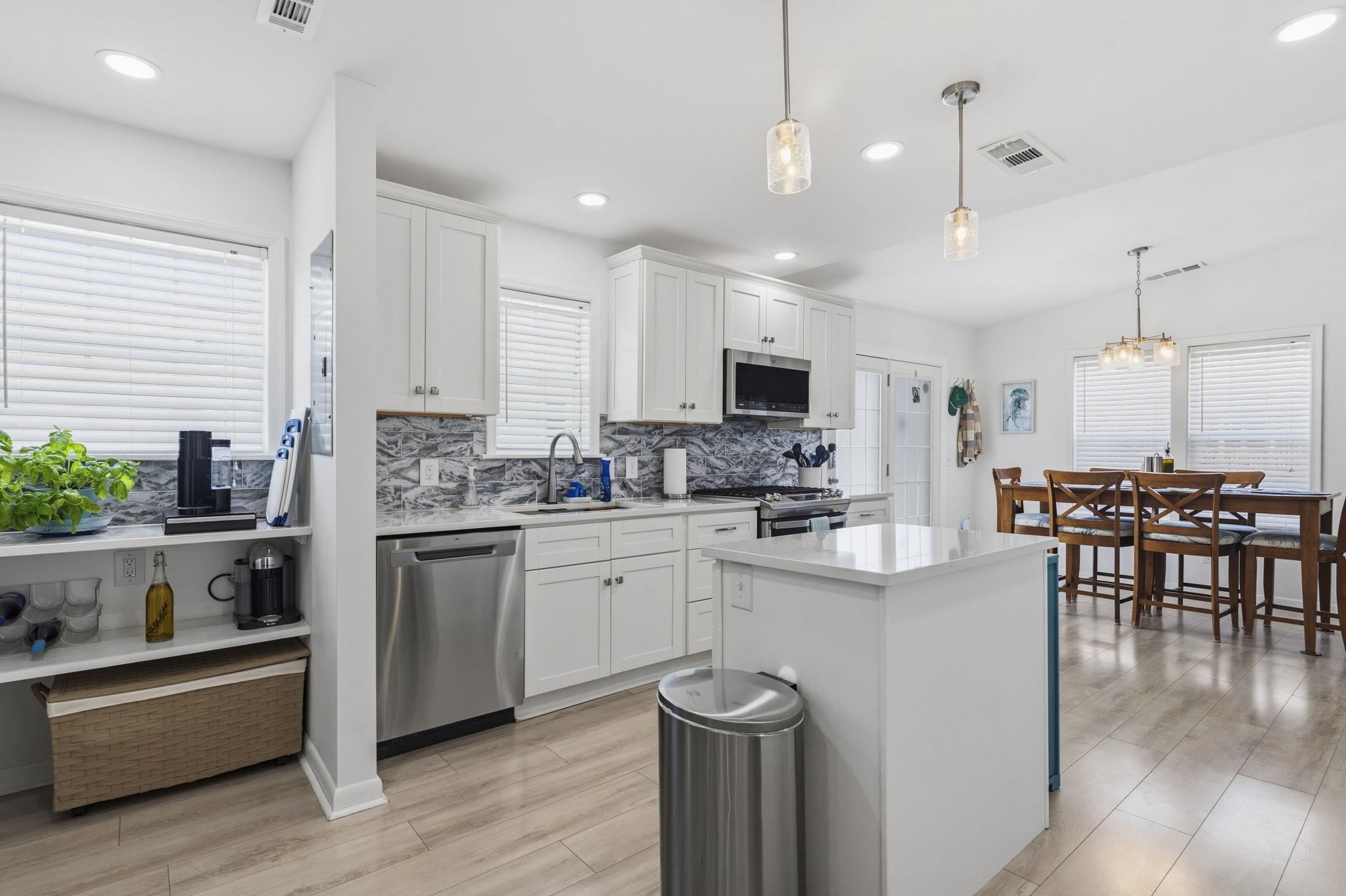 437 Bay Drive Murrells Inlet, SC 29576 - Photo 14 of 39