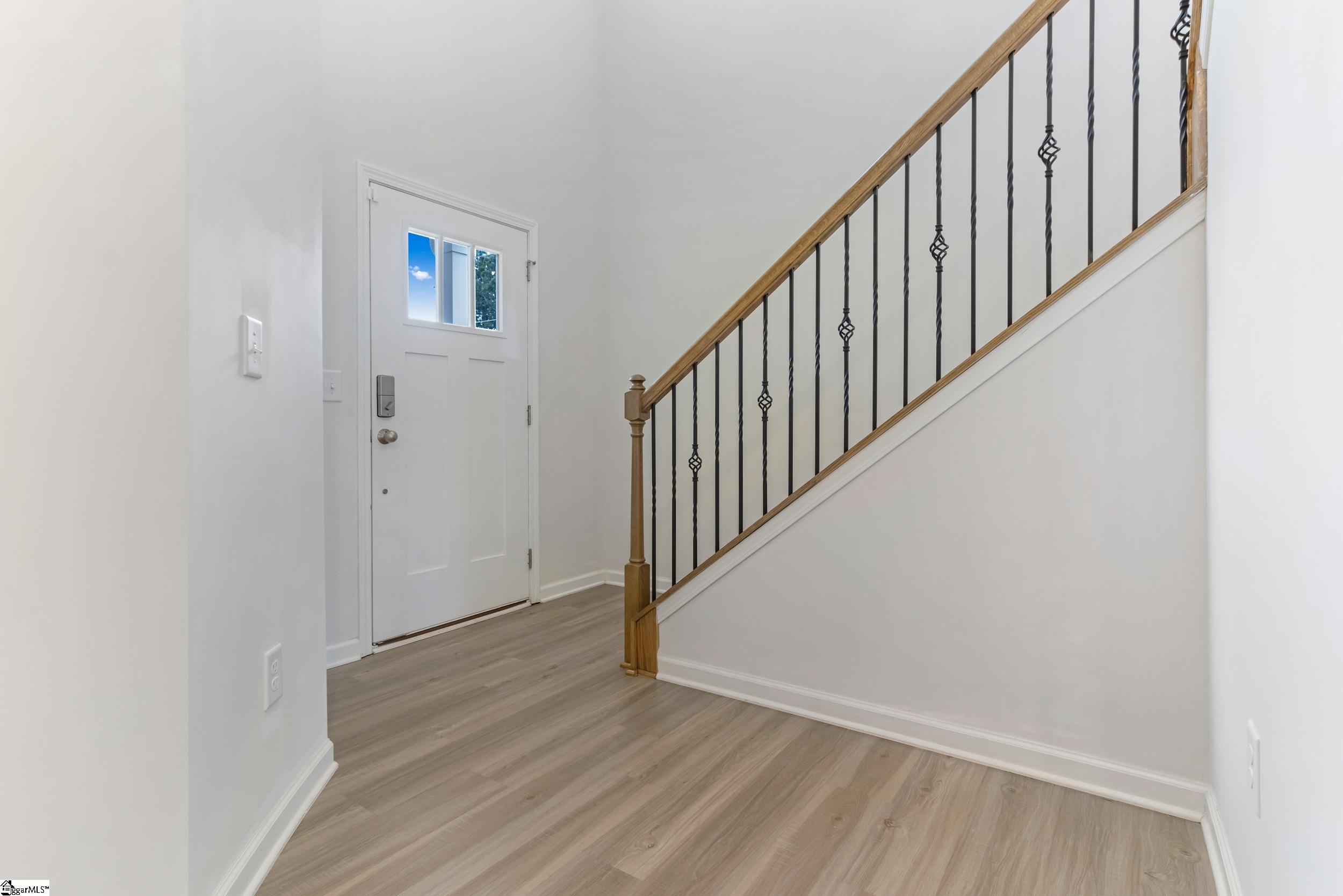 105 Magnolia Street Reidville, SC 29388 - Photo 5 of 49