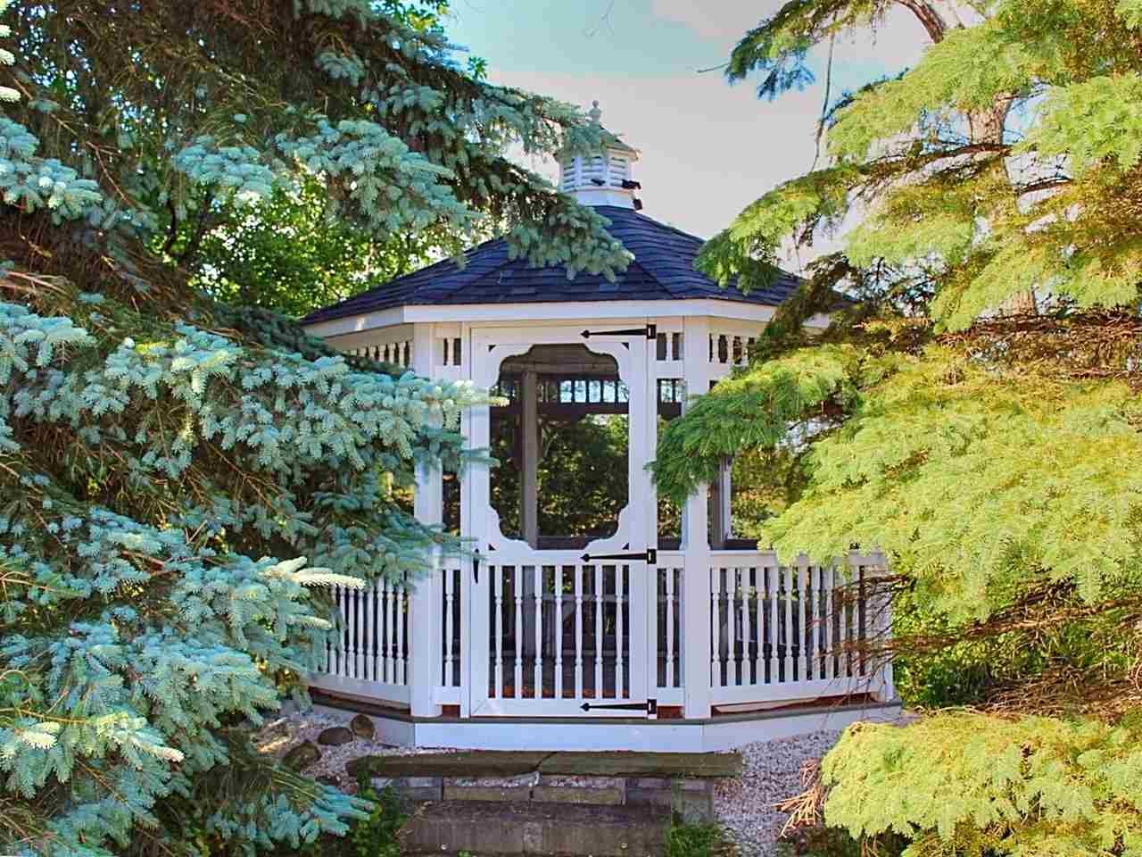 78 Carpenter Road Charlotte, VT 05445 - Photo 17 of 22 Gallery Image 17
