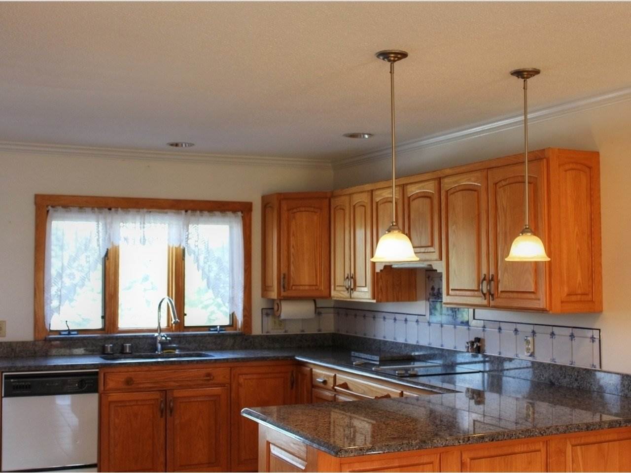 78 Carpenter Road Charlotte, VT 05445 - Photo 3 of 22 Gallery Image 3