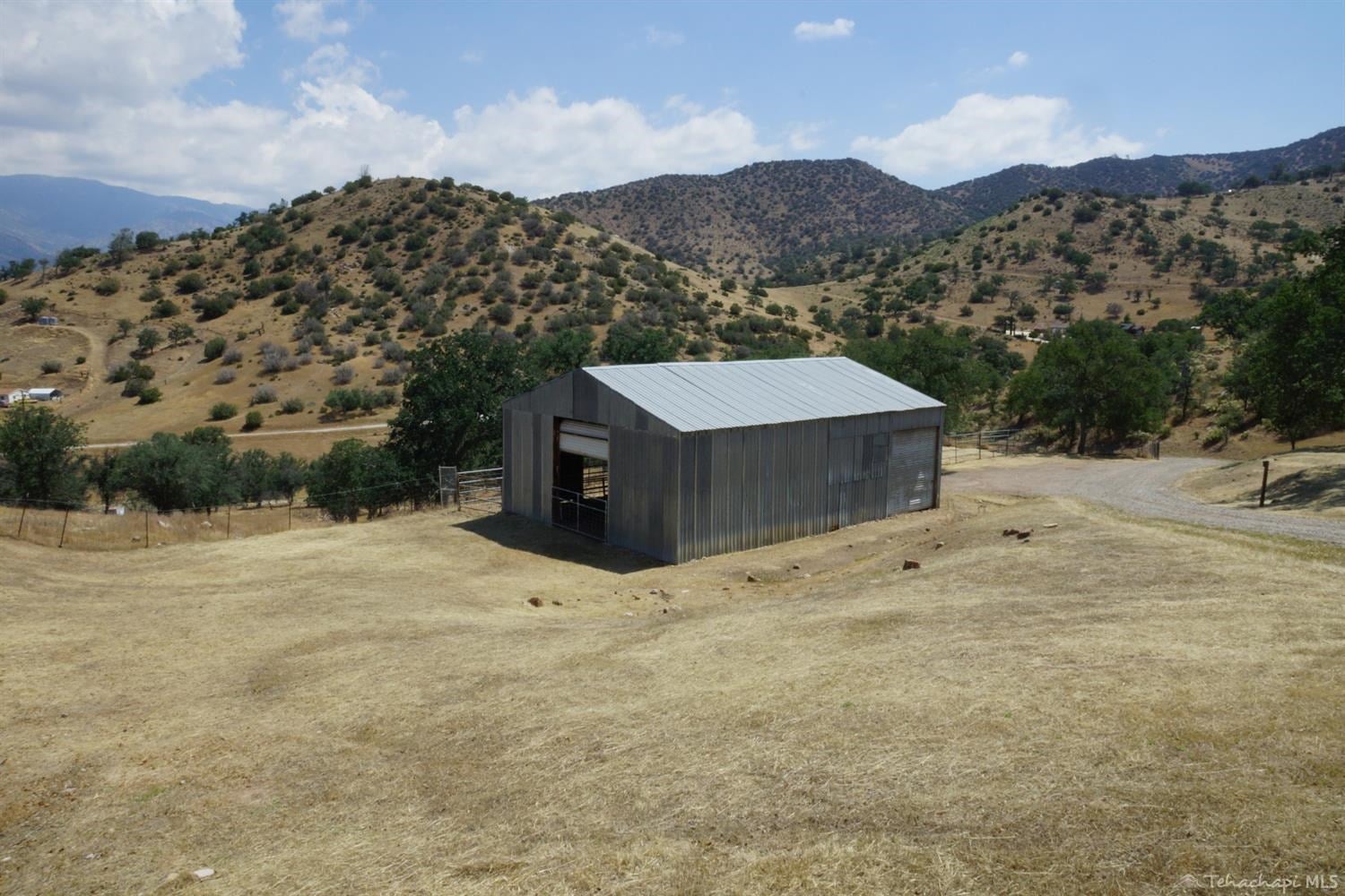 33223 Little Valley Road Caliente, CA 93518 - Photo 19 of 23 Gallery Image 19