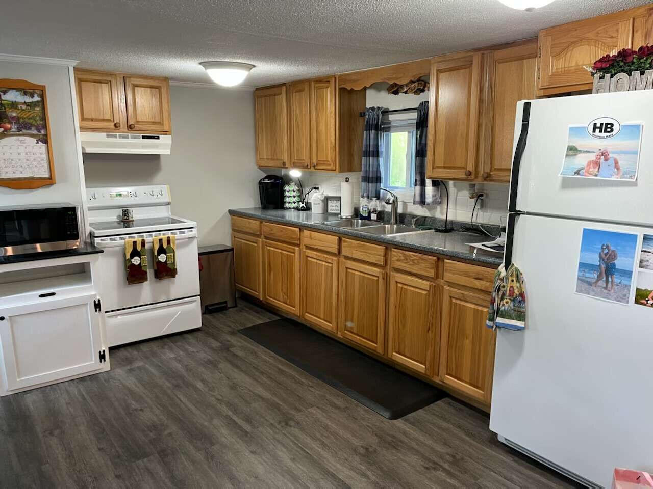 32 Pine Haven Street Saco, ME 04072 - Photo 5 of 19 Williams.5