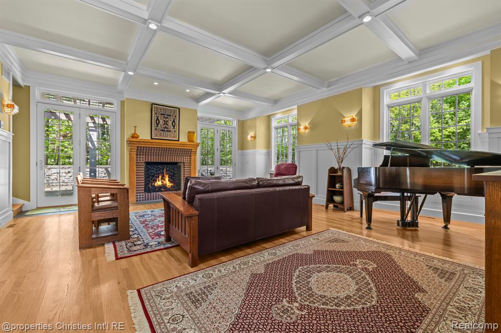 1041 Greentree Road Bloomfield Hills, MI 48304 - Photo 21 of 70