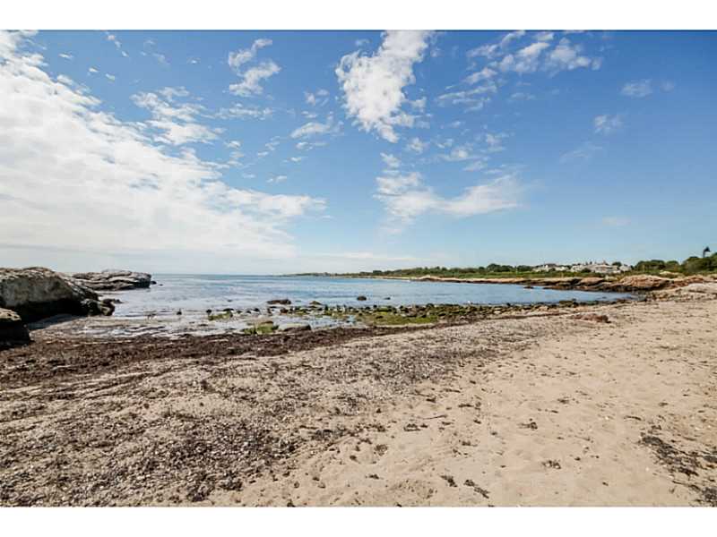 10 Cliff Drive Narragansett, RI 02882 - Photo 15 of 28