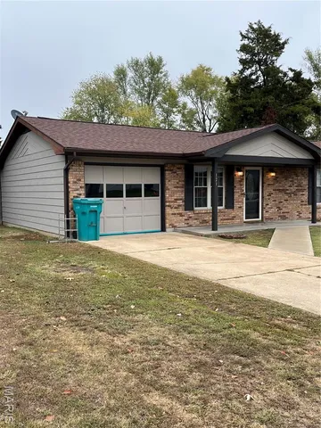 $225,000 | 121 Mervin Street, Sullivan, MO 63080