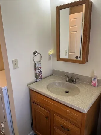 $215,000 | 121 Mervin Street, Sullivan, MO 63080