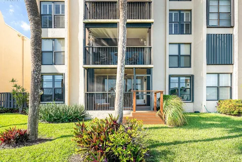 $680,000 | 18 Royal Palm Way, Unit 109, Boca Raton, FL 33432